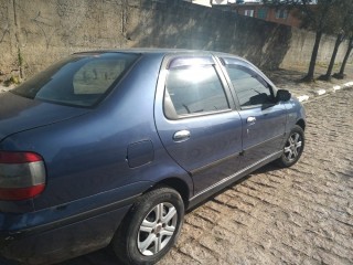 Vendo carro modelo Siena por R$9500,00